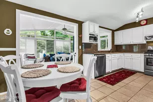 154 Parkview Ter, Lincroft, NJ 07738 - Photo 5