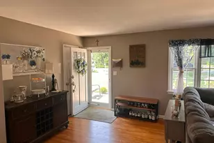 58 Glendale Dr, Freehold, NJ 07728 - Photo 3