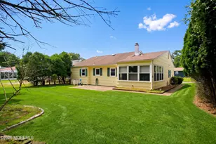 943 Edgebrook Dr N, Toms River Township, NJ 08757 - Photo 19