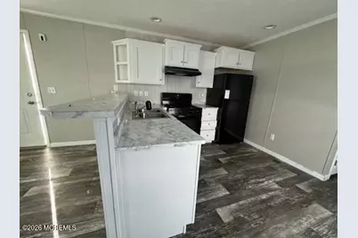 22 Avenue C, Hazlet Township, NJ 07734 - Photo 3