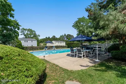 31 Circle Place, Lincroft, NJ 07738 - Photo 11