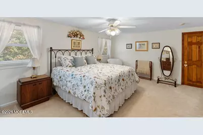 31 Circle Place, Lincroft, NJ 07738 - Photo 35