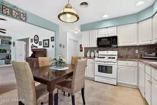 33 Auburn Rd, Toms River Township, NJ 08757 - Photo 11