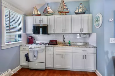 58 5th Street #B, Highlands, NJ 07732 - Photo 9