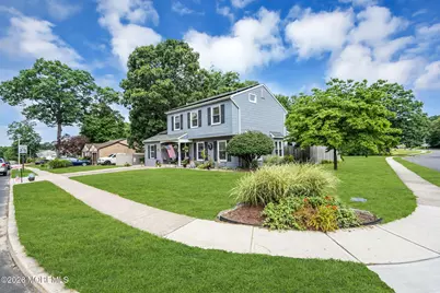 8 Concord Circle, Howell Township, NJ 07731 - Photo 5