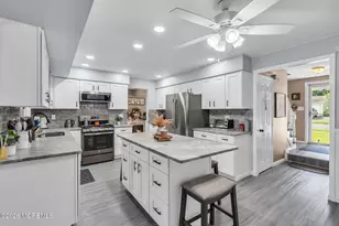 8 Concord Cir, Howell Township, NJ 07731 - Photo 17