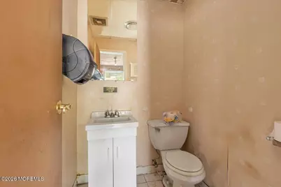 64 Thompson Avenue, Leonardo, NJ 07737 - Photo 19