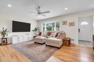 5 Forsgate Dr, Freehold, NJ 07728 - Photo 9