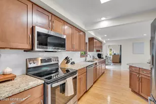 5 Forsgate Dr, Freehold, NJ 07728 - Photo 11