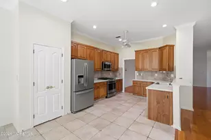 47 Greensprings Dr, Lakewood, NJ 08701 - Photo 9