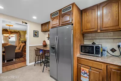 221 Sunset Avenue, Port Monmouth, NJ 07758 - Photo 23