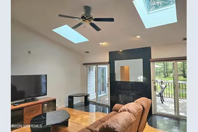 655 Laurel Avenue, Holmdel, NJ 07733 - Photo 15