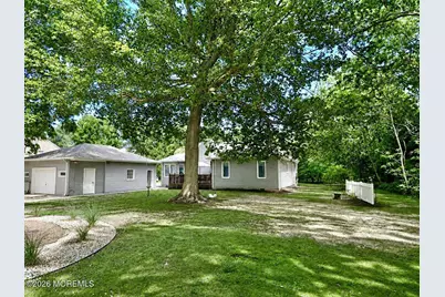 655 Laurel Avenue, Holmdel, NJ 07733 - Photo 33