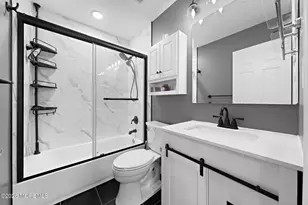344 Constitution Cir, North Brunswick Township, NJ 08902 - Photo 19