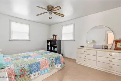 2 Michael Lane, Freehold, NJ 07728 - Photo 9