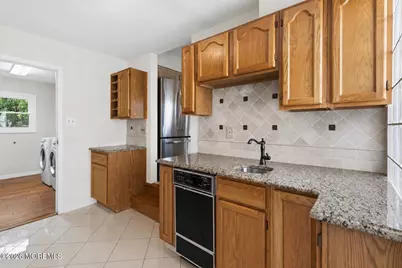 3 Manalapan Woods Drive, Manalapan Township, NJ 07726 - Photo 15