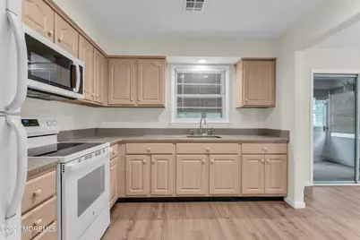51 Regent Circle, Brick, NJ 08723 - Photo 11