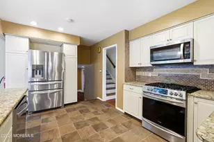 910 Somerset Dr, Toms River Township, NJ 08753 - Photo 15
