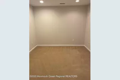 31 Oak Leaf Lane, Tinton Falls, NJ 07712 - Photo 19