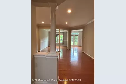 31 Oak Leaf Lane, Tinton Falls, NJ 07712 - Photo 5