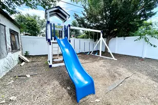 254 Lawrence Ave, Oakhurst, NJ 07755 - Photo 17
