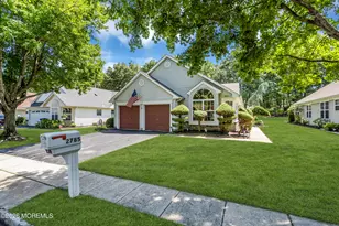 2785 Lenox St, Toms River Township, NJ 08755 - Photo 5