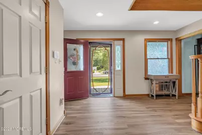 8 West Avenue, Old Bridge Township, NJ 08857 - Photo 9