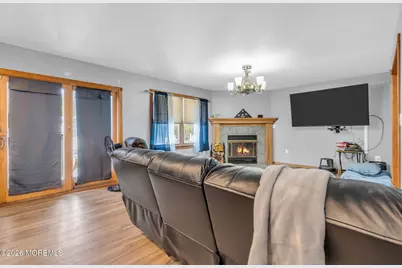 8 West Avenue, Old Bridge Township, NJ 08857 - Photo 11