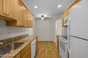 78 Overlook Way, Manalapan Township, NJ 07726 - Photo 3