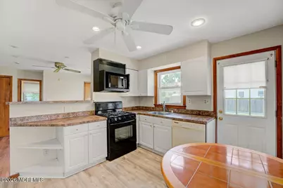 55 Rosewood Drive, Keyport, NJ 07735 - Photo 7