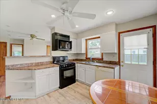 55 Rosewood Dr, Keyport, NJ 07735 - Photo 7