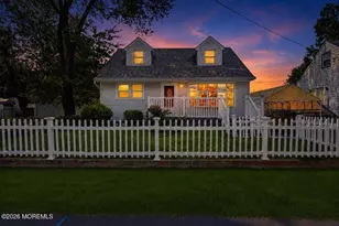 55 Rosewood Dr, Keyport, NJ 07735 - Photo 1