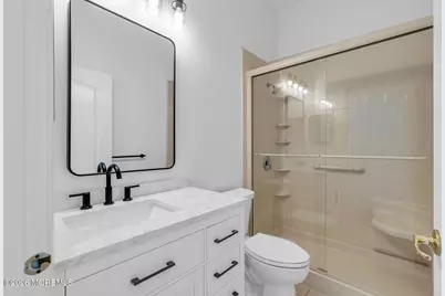 27 Bellflower Drive, Lakewood, NJ 08701 - Photo 45