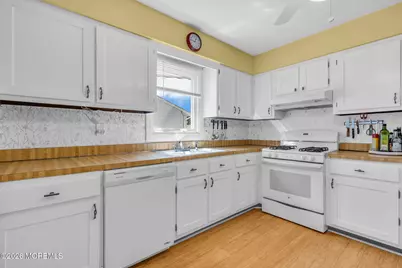 4 Basset Drive, Toms River Township, NJ 08757 - Photo 9