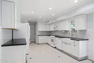 126 Linnea Ln, Brick, NJ 08724 - Photo 13