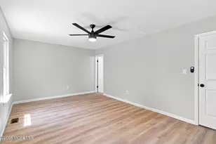 47 Oak Ln, Eatontown, NJ 07724 - Photo 19