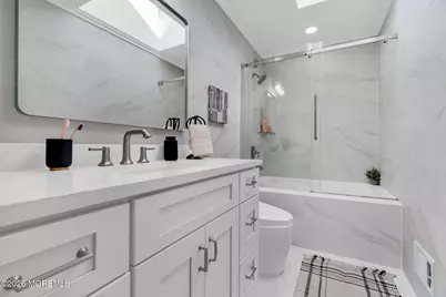10 Sunrise Circle, Holmdel, NJ 07733 - Photo 25