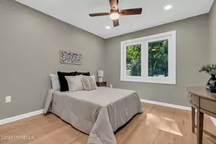 10 Sunrise Cir, Holmdel, NJ 07733 - Photo 23