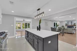 10 Sunrise Cir, Holmdel, NJ 07733 - Photo 11
