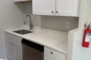 407 NE 8th Ave, Asbury Park, NJ 07712 - Photo 3