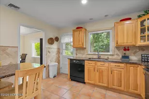 627 S Riverside Dr, Neptune Township, NJ 07753 - Photo 25