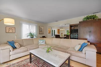 627 S Riverside Drive, Neptune Township, NJ 07753 - Photo 17