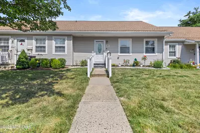139 Wein Market #C, Freehold, NJ 07728 - Photo 5