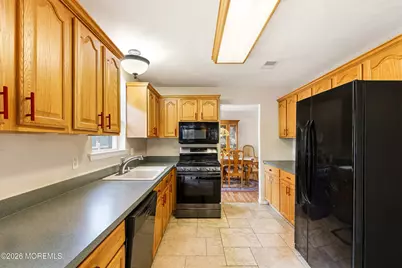 7 Dove Mill Cres, Jackson, NJ 08527 - Photo 5