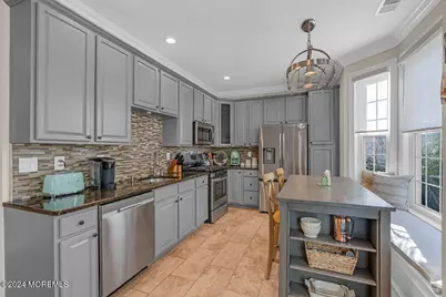 196 Shinnecock Drive, Manalapan Township, NJ 07726 - Photo 7