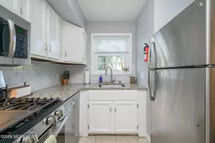 7 King Charles Ct, Englishtown, NJ 07726 - Photo 7