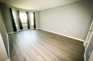 313 Tulip Ln, Freehold, NJ 07728 - Photo 15