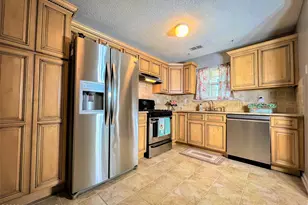 313 Tulip Ln, Freehold, NJ 07728 - Photo 11