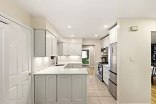 18 Snowdrift Ln, Howell Township, NJ 07731 - Photo 5