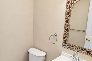 4 Hawthorne Ct, Freehold, NJ 07728 - Photo 5